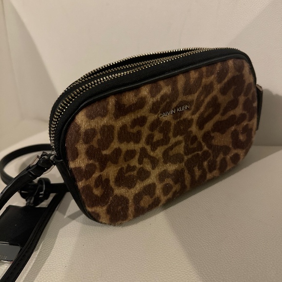 Calvin Klein Crossbody - Picture 2 of 6